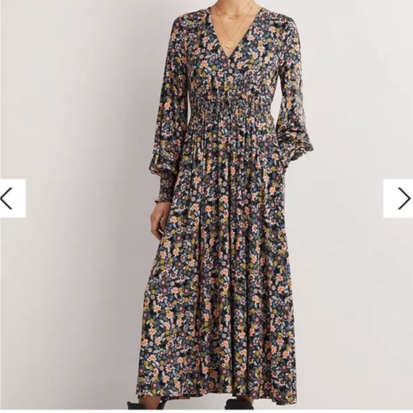 VEUC boden v-neck smocked dress gray floral - Picture 1 of 13